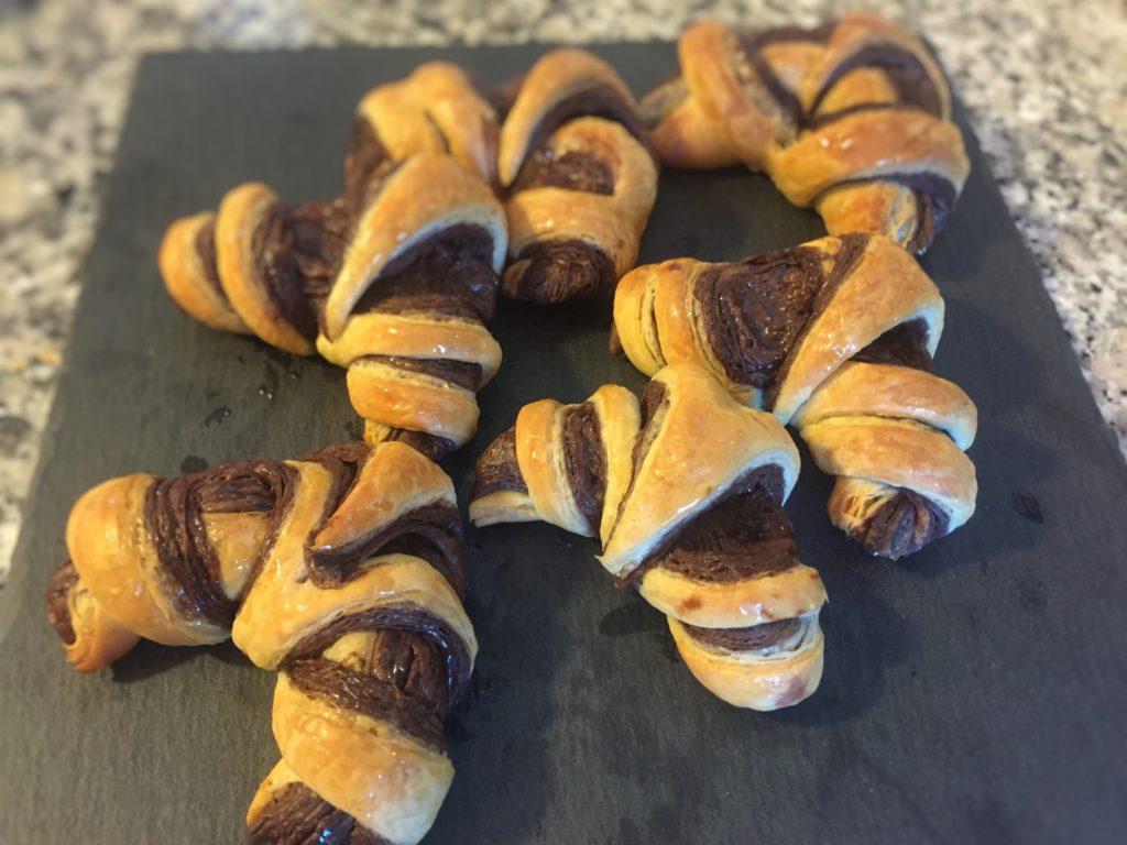 Brioches bicolore con crema al cioccolato